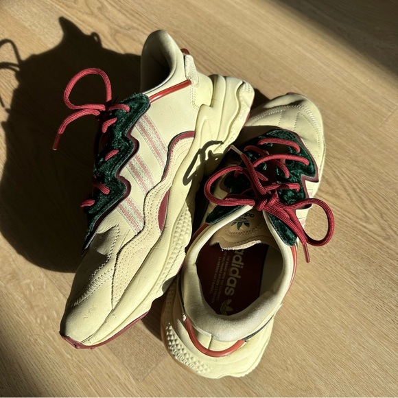 Adidas Ozweego Shoes - Picture 8 of 10